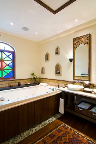 Hotel Ariyasom Villa