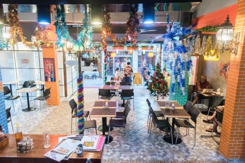 Hostal Happio