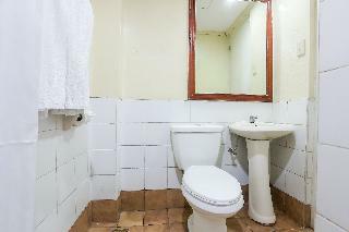 Oyo 406 Royal Parc Inn Suites