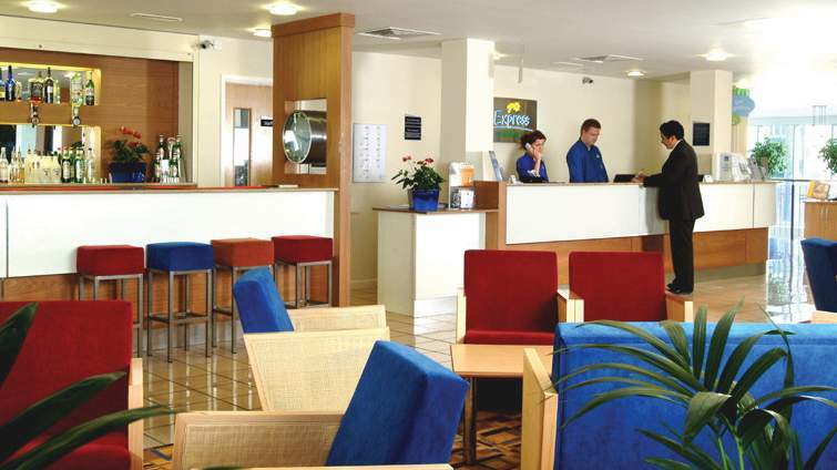 Hotel Express By Holiday Inn Limehouse