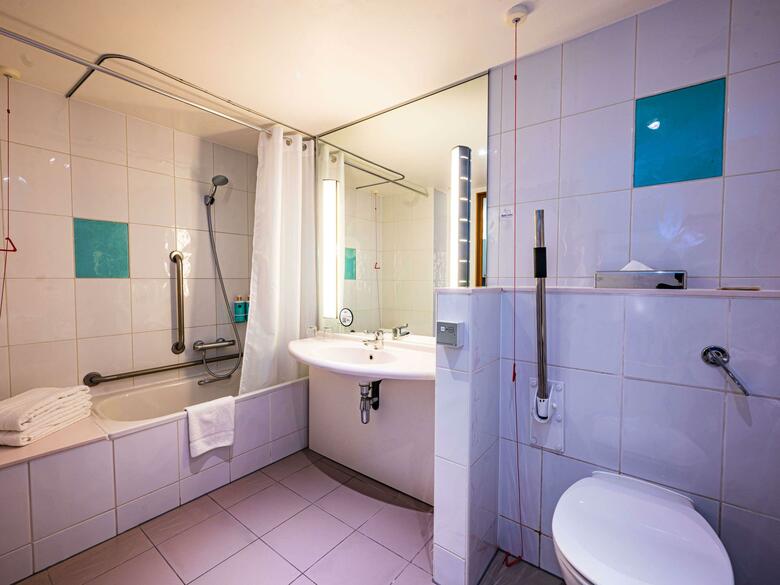 Hotel Novotel London West