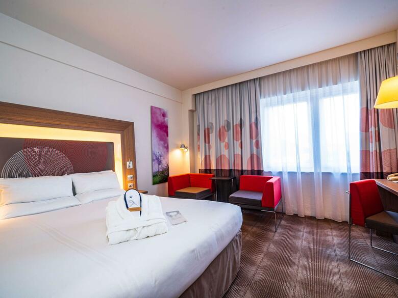 Hotel Novotel London West