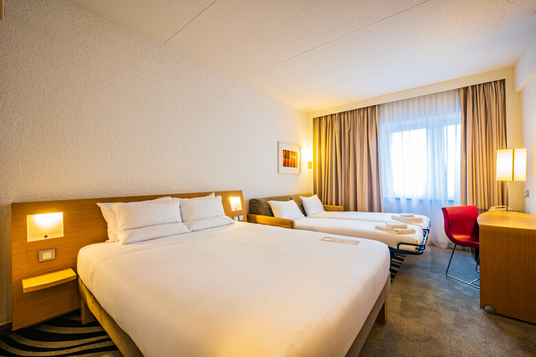 Hotel Novotel London West