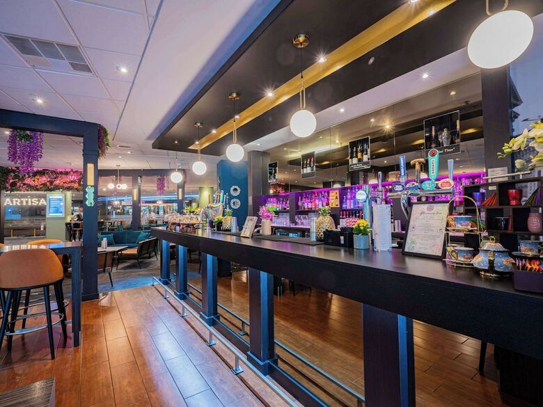 Hotel Novotel London West