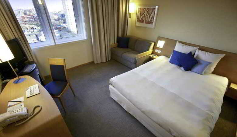 Hotel Novotel London West