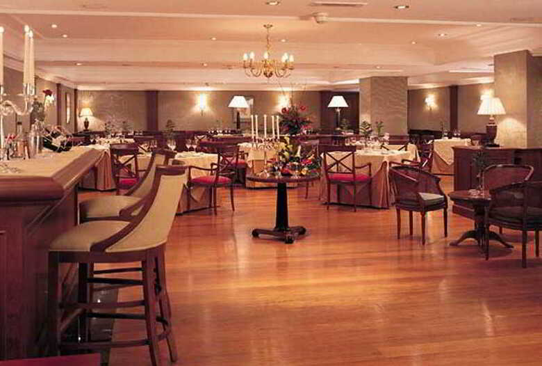 Melia White House Hotel