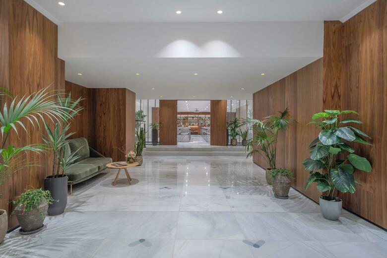 Melia White House Hotel