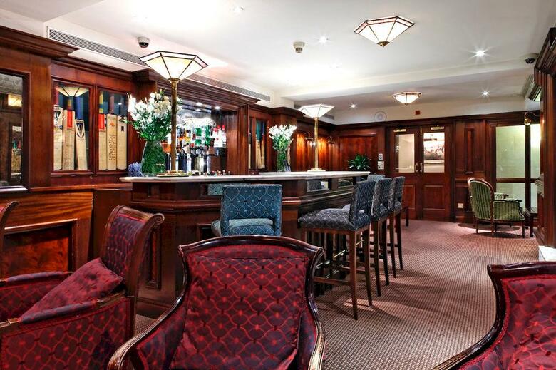 Rochester Hotel By Blue Orchid