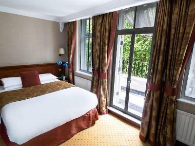 Rochester Hotel By Blue Orchid