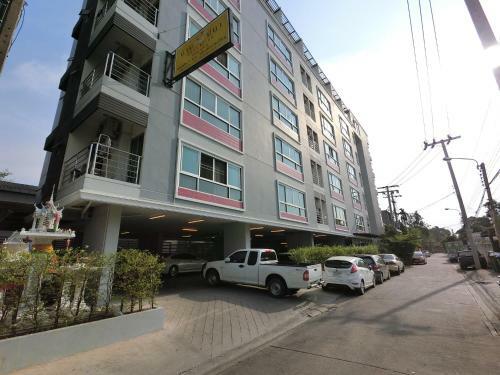 Apartamentos Baan Mina