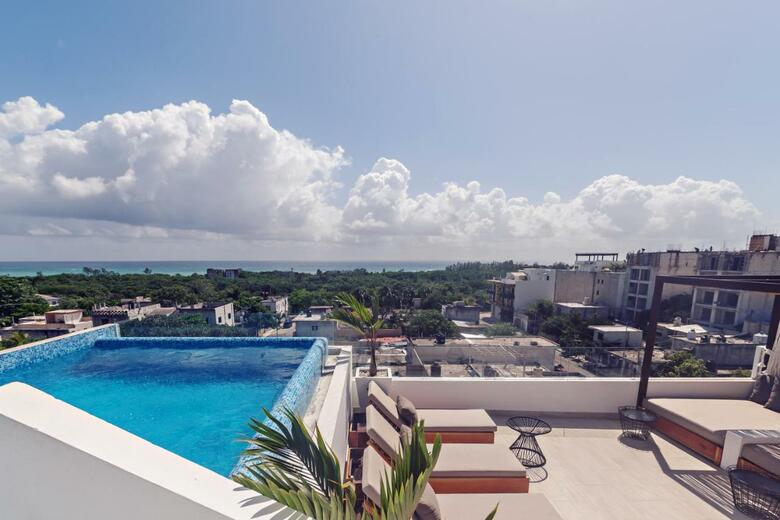 V10 Hotel Playa Del Carmen