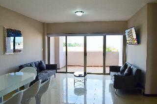 Hotel Marina Suites