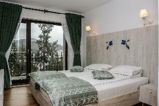 Hotel Hilltop