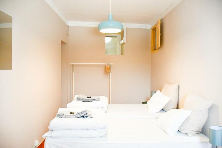 Albergue Wot New Lisbon