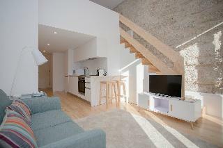 Terrace & Sunny Apartment