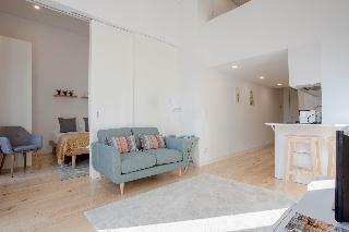 Terrace & Sunny Apartment