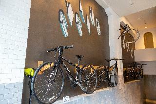 Oyo 462 Ark Blue Hotel