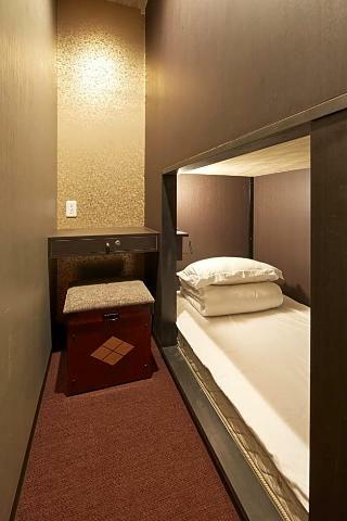 Centurion Hotel Residential Cabin Tower