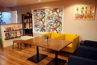 Hat N Hat Hostel