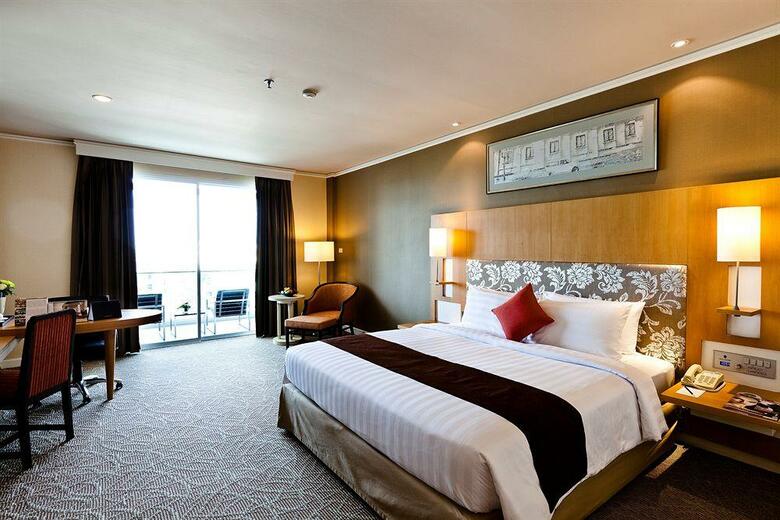 Hotel Royal Princess Larn Luang