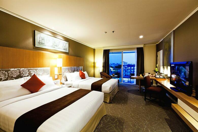 Hotel Royal Princess Larn Luang