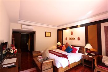 Hotel Viang Thapae Resort