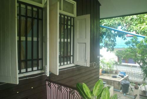 Hostal Chok Dee Guesthouse II