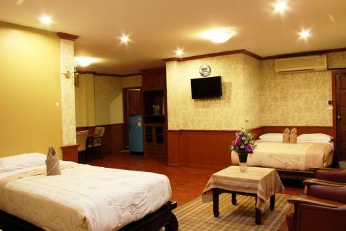 Hostal S.k. House 1