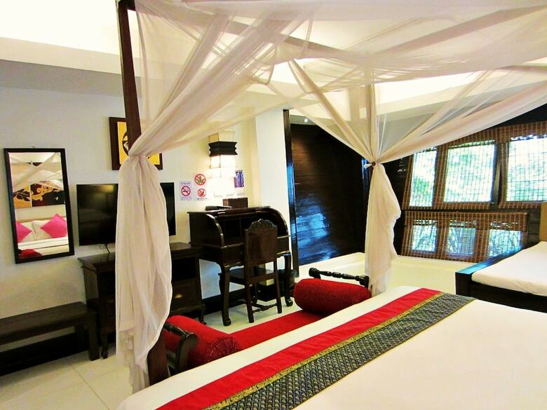 Hotel Yantarasri Resort
