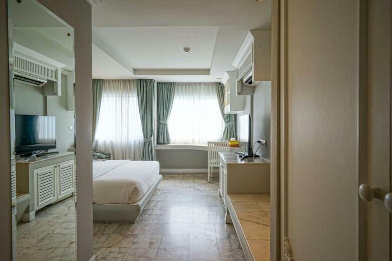 Hotel At Pingnakorn