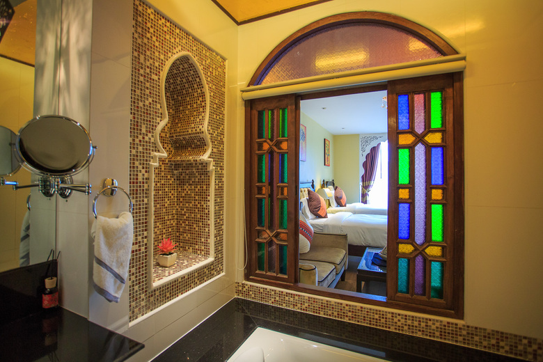 Sheik Istana Hotel