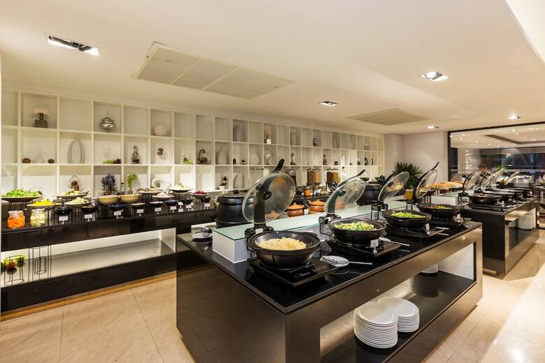 Hotel The Charm Resort Phuket