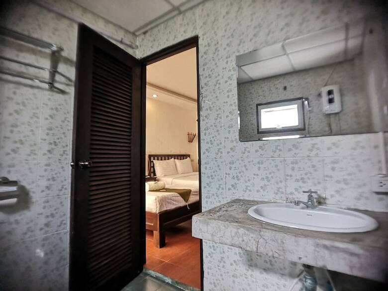 Hotel Baan Thai Resort