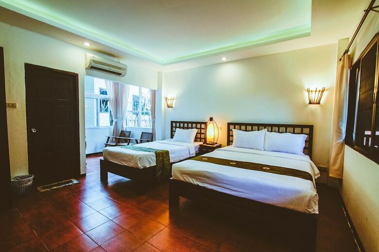 Hotel Baan Thai Resort