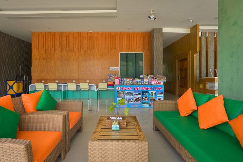 Hotel The Three By Apk