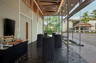 Hotel Banthai Beach Resort & Spa