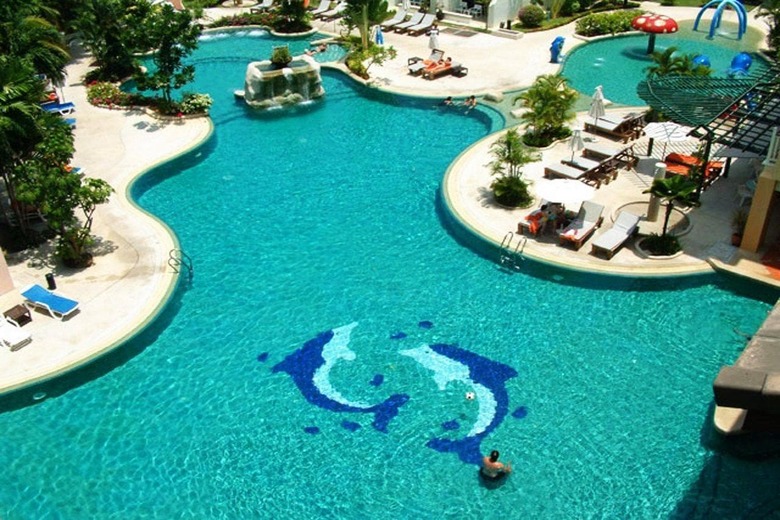 Hotel Thara Patong Beach Resort & Spa