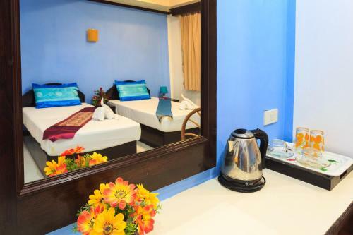 Posada Grand Orchid Inn