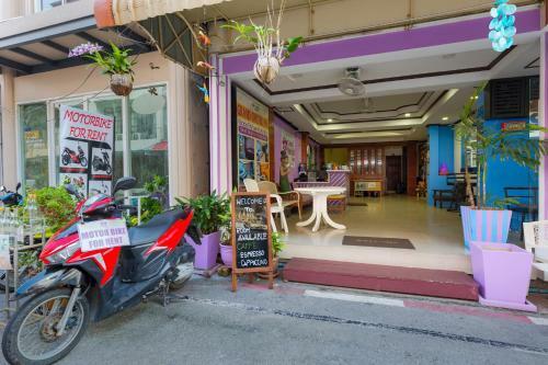 Posada Grand Orchid Inn