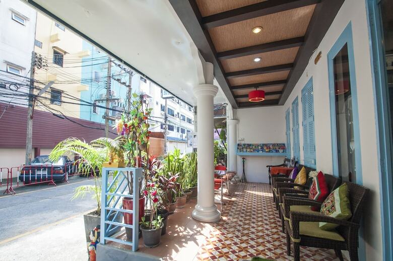 Hostal Sino House Patong