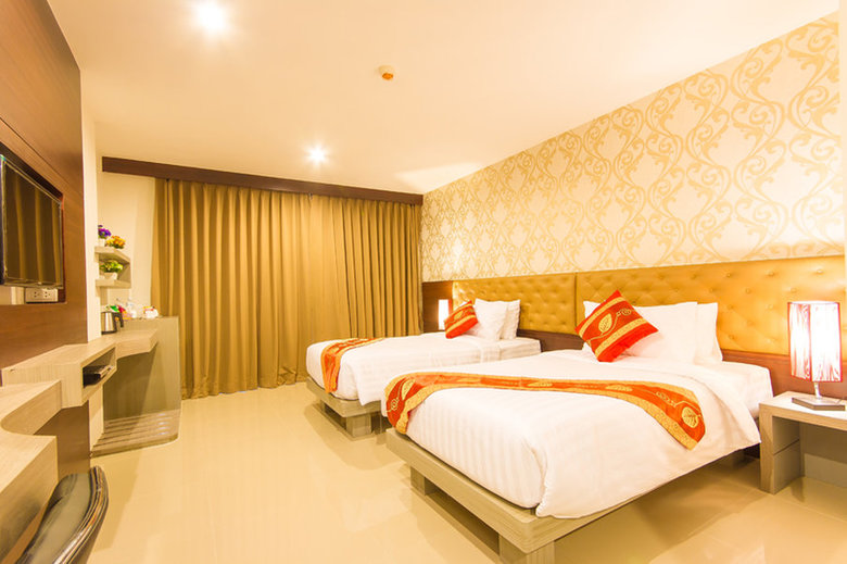 Hemingways Silk Hotel
