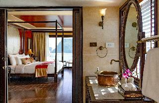 Hotel Heritage Line - Violet Cruise
