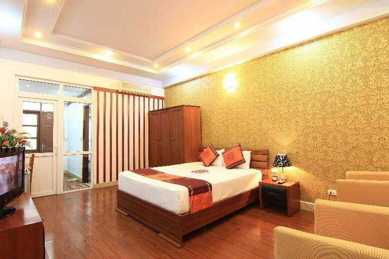 Urban Alley Hotel