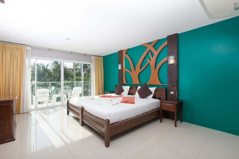 Time Out Hotel