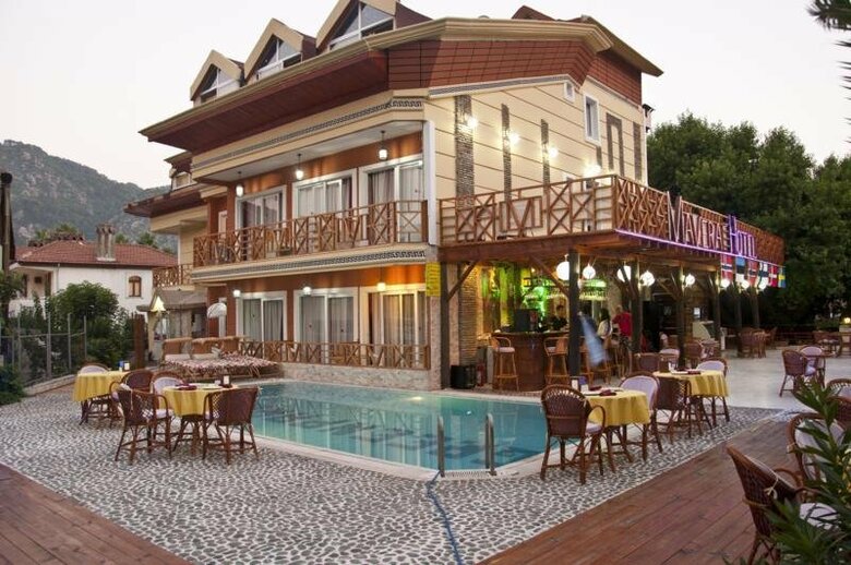 Mavera Boutique Hotel