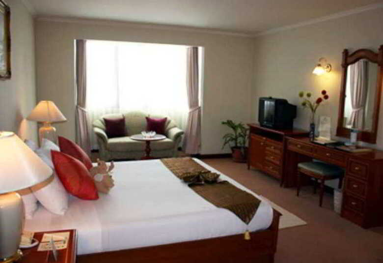 Hotel Omni Tower Syncate Suites