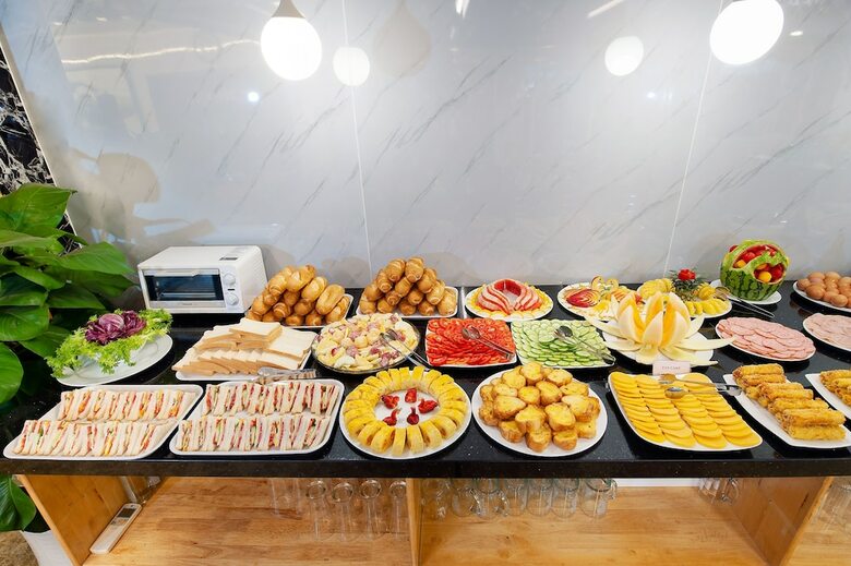 Eden Garden Hotel