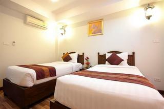 Hotel Luckswan Resort
