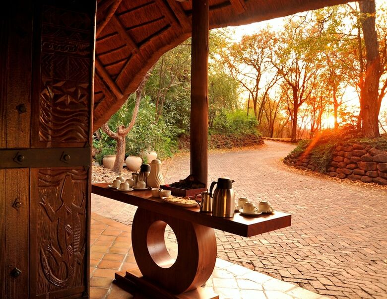Hotel Victoria Falls Safari Suites