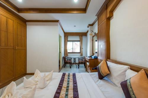 Hotel Magnific Guesthouse Patong